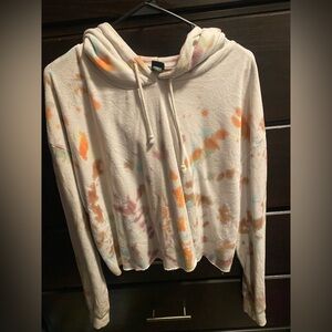 Women's Cropped Tie-Dye Hoodie